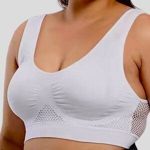 New! Sports Bra 1XL Bralette New in Package!